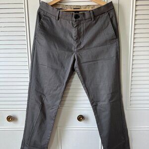 Men's Classic Chino Dockers in Grey